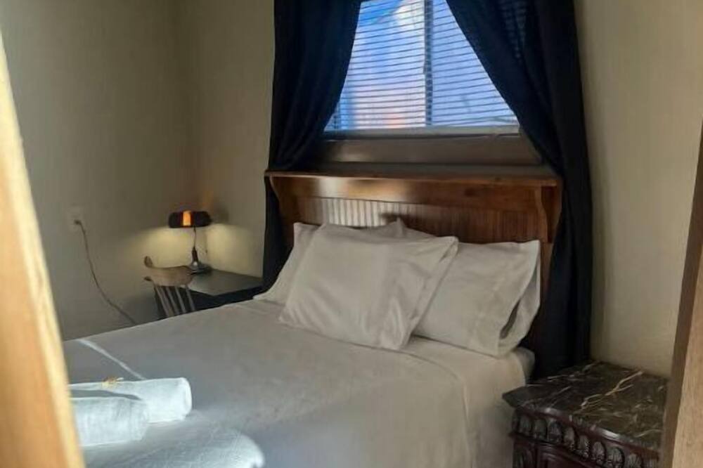 Photo of Bedroom in Colorado Springs