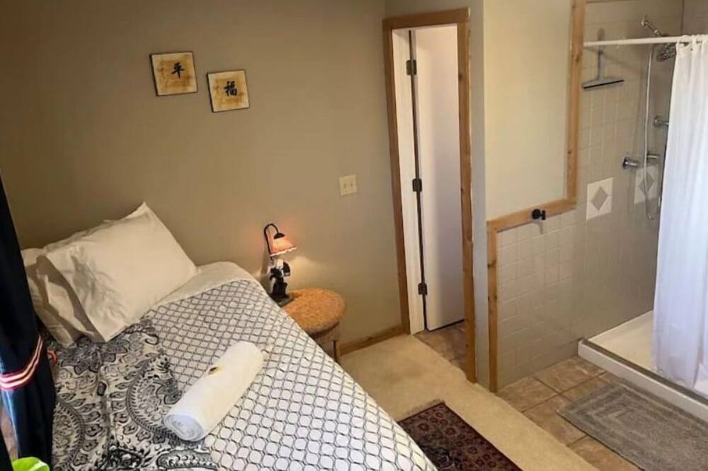 Photo of Bedroom in Colorado Springs