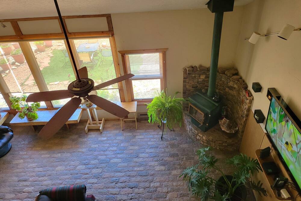Photo of Patio Balcony in Dammeron Valley