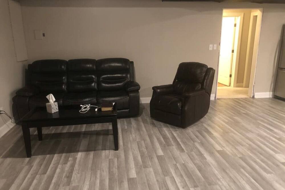 Photo of Livingroom in Lawrence