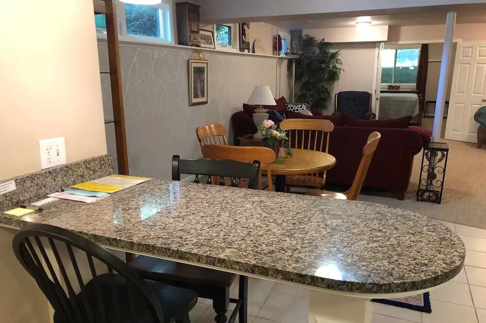 Photo of Kitchen in Kingston Lakes