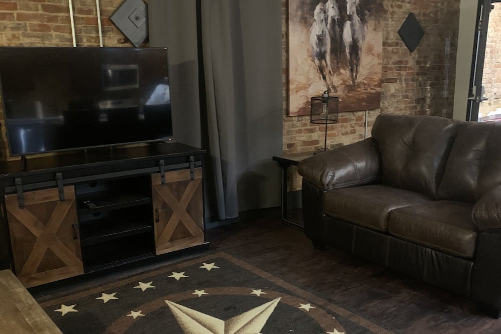 Photo of Livingroom in Fort Scott