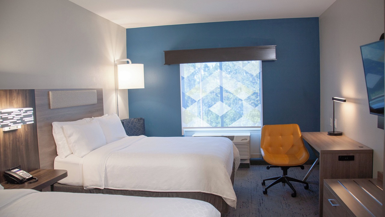 Photo of Bedroom in Overland Park