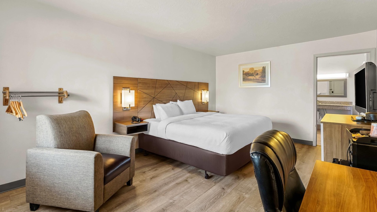 Photo of Bedroom in Evanston
