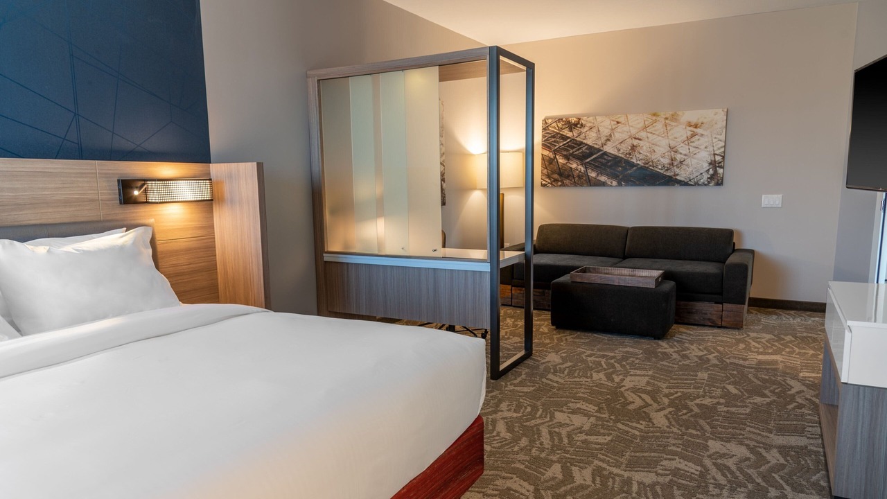 Photo of Bedroom in Prairie Village