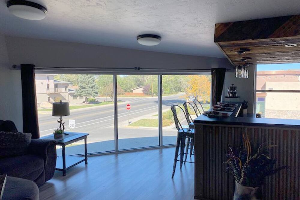 Photo of Livingroom in Montrose