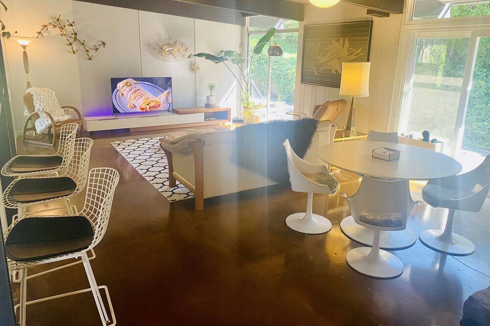 Photo of Bedroom in Leawood