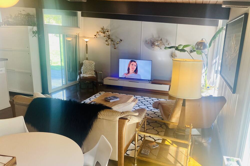 Photo of Bedroom in Leawood