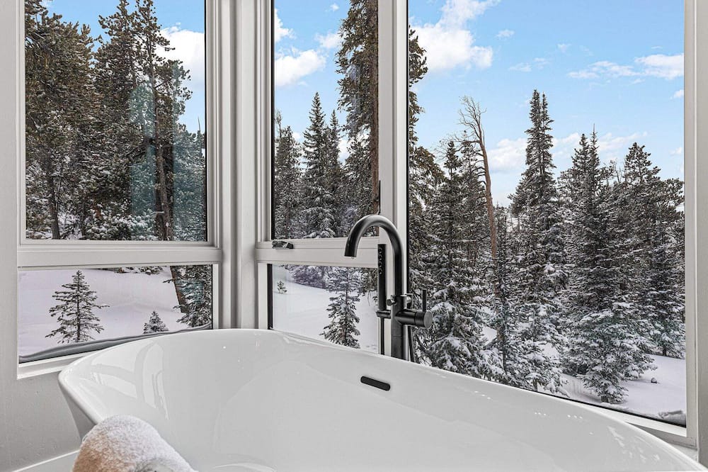 Photo of Bathroom in Woodmoor