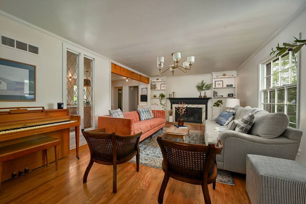 Photo of Livingroom in South Kansas City