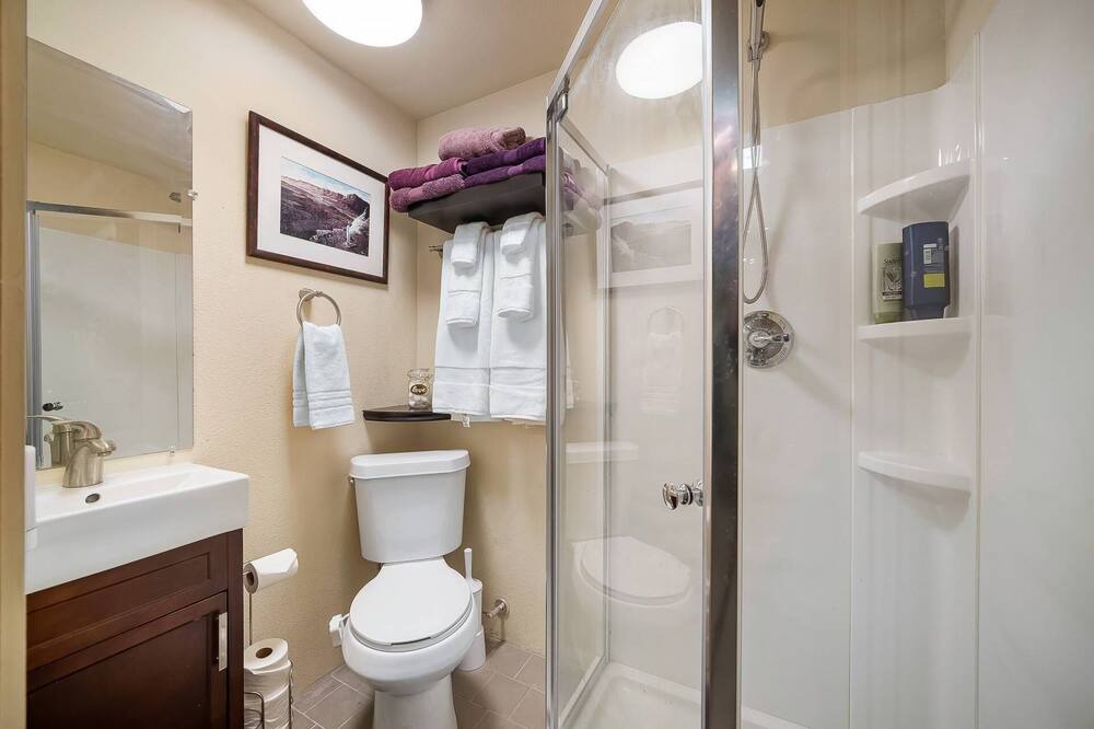 Photo of Bathroom in Idaho Springs