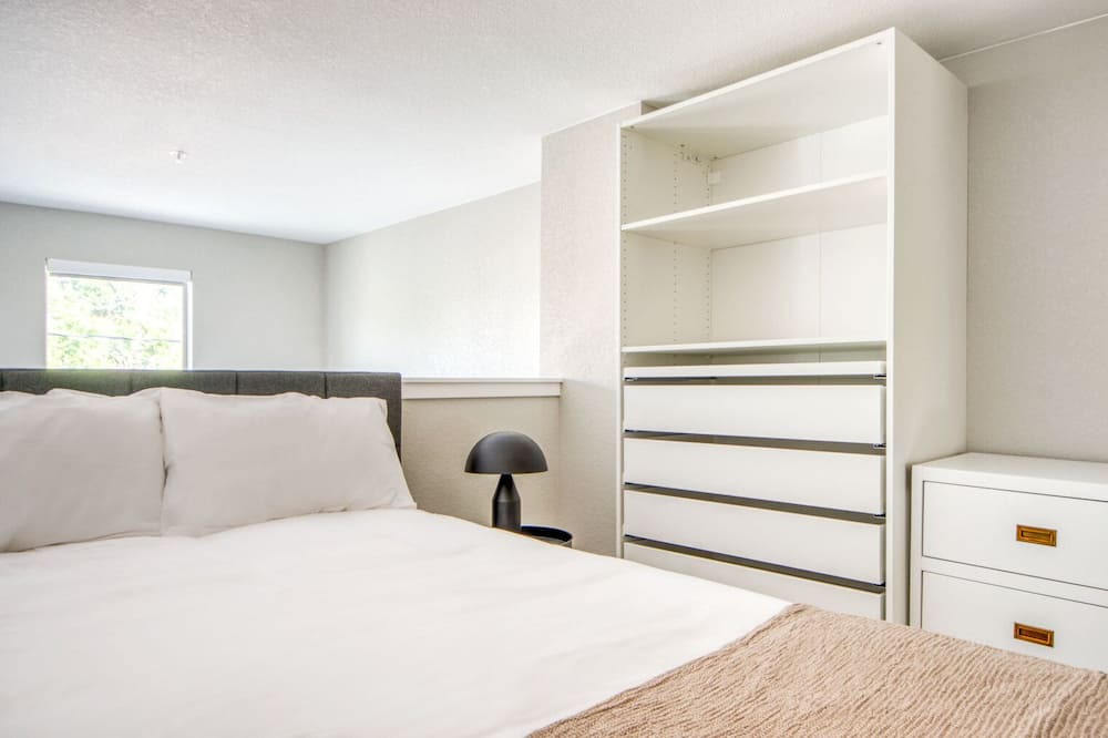 Photo of Bedroom in Capitol Hill