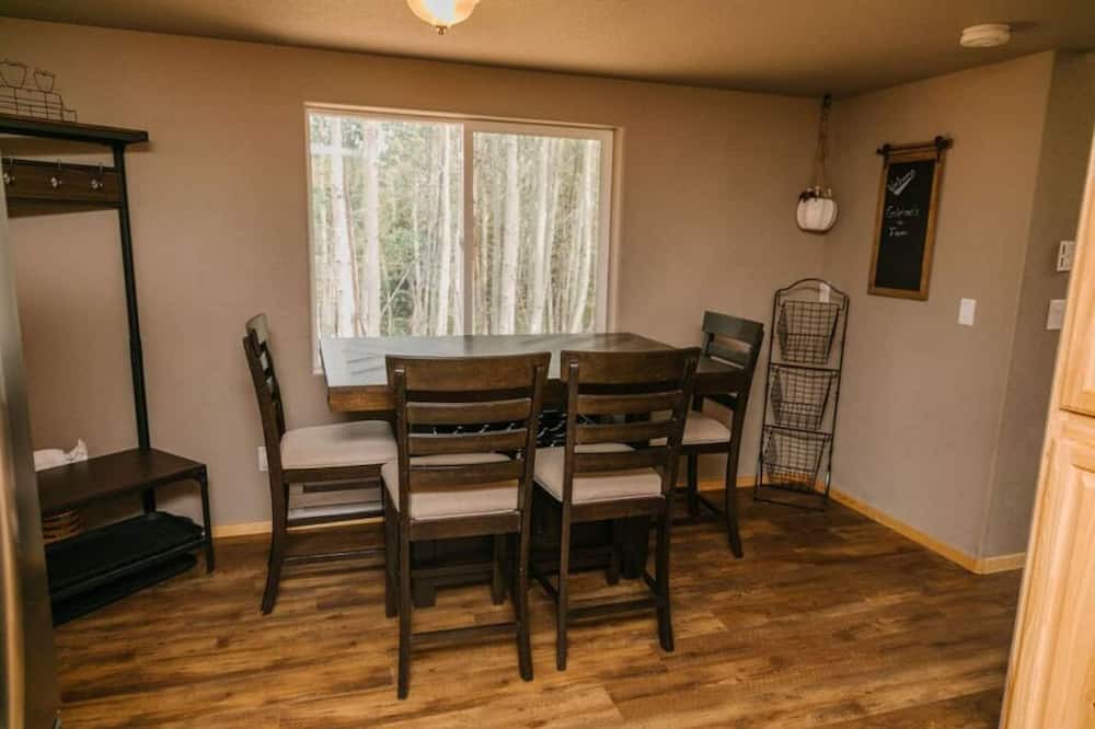 Photo of Kitchen in Woodland Park