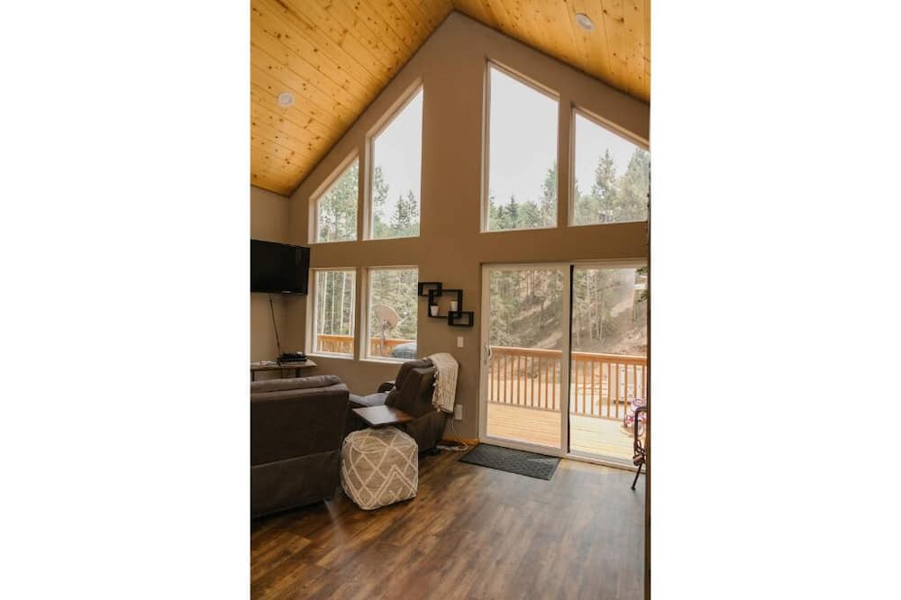 Photo of Bedroom in Woodland Park