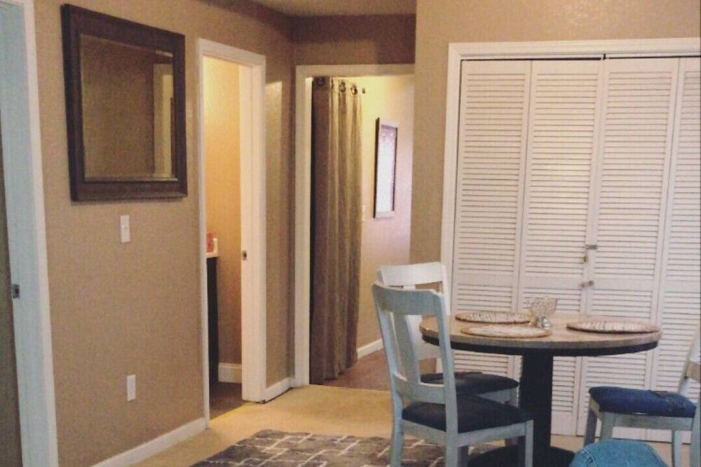 Photo of Livingroom in Kansas City