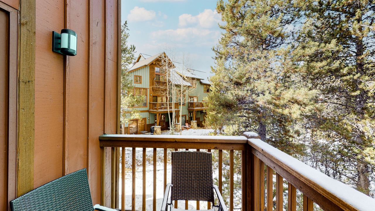 Photo of Outdoor in Lakeside Village
