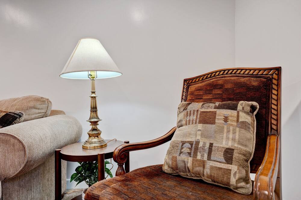 Photo of Livingroom in Springville