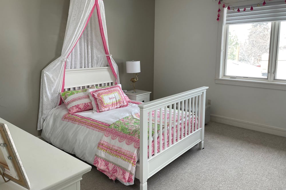 Photo of Bedroom in Cory