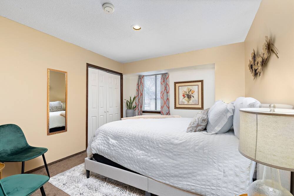 Photo of Bedroom in Bethel
