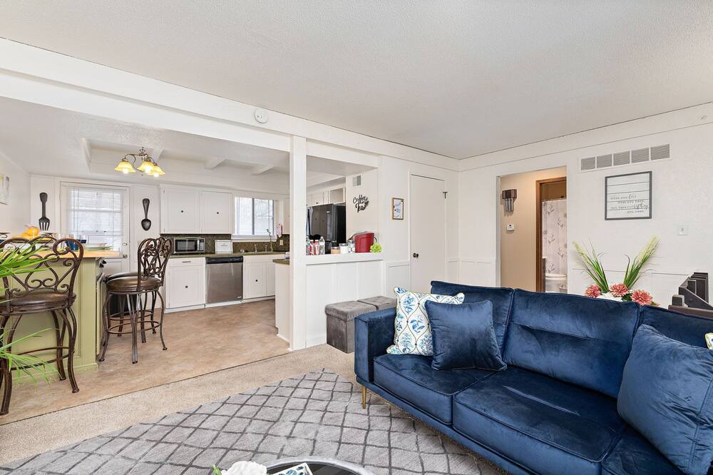 Photo of Livingroom in Bethel
