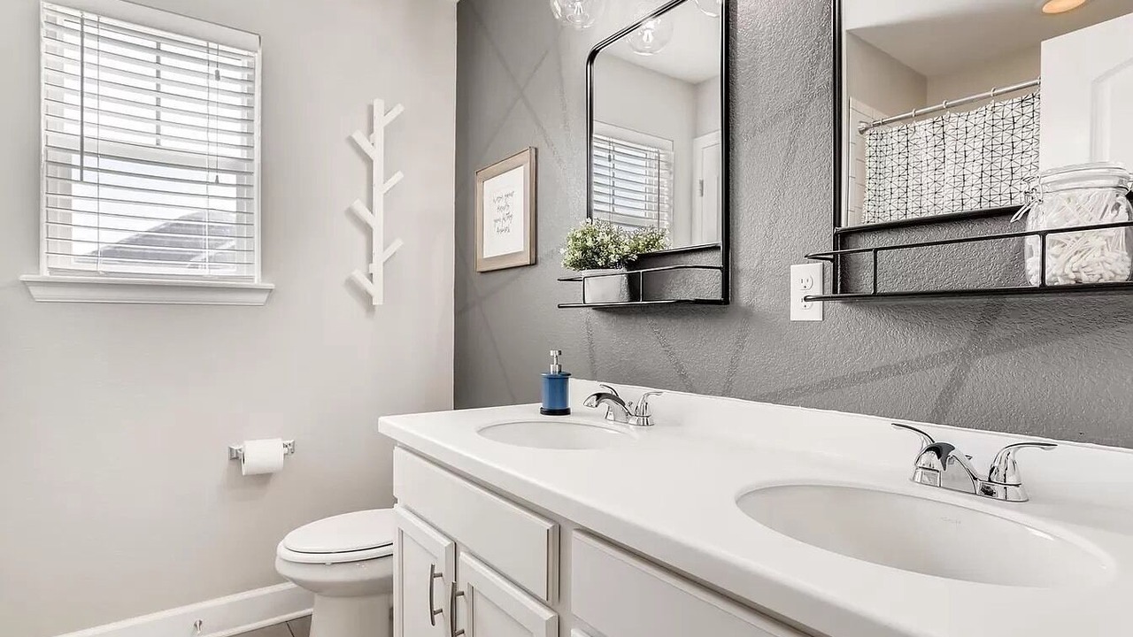 Photo of Bathroom in Littleton