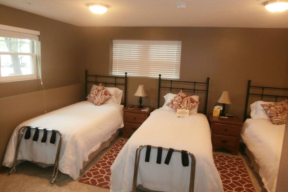 Photo of Bedroom in Holmesville