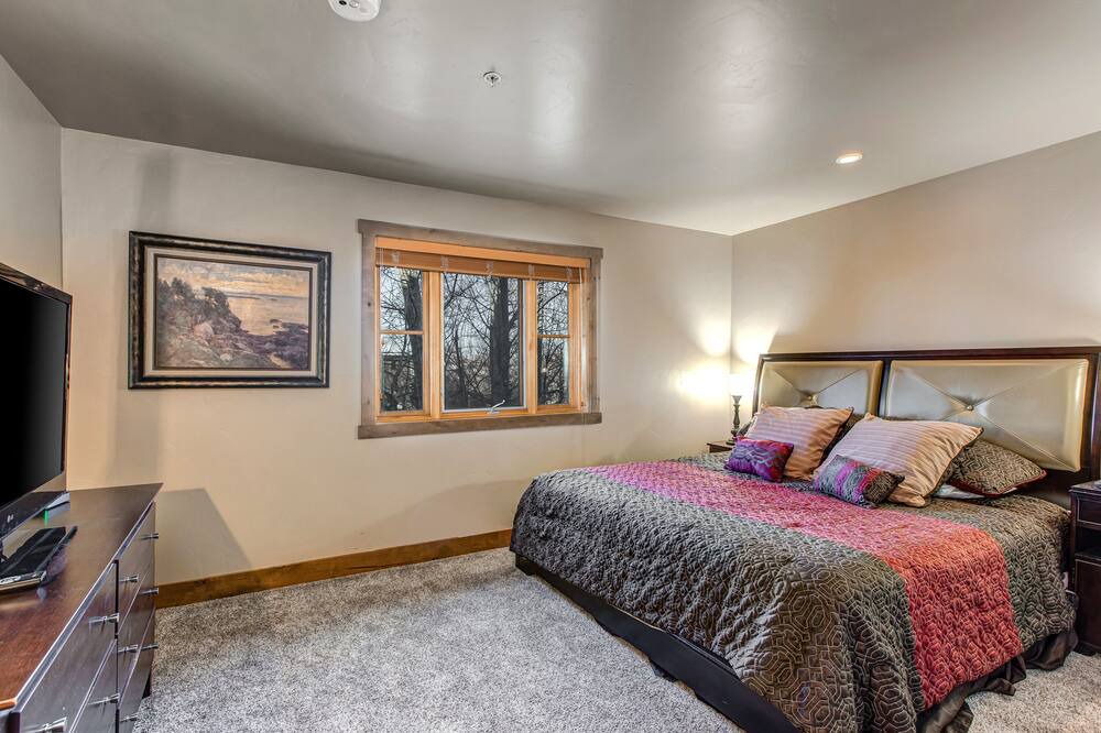 Photo of Others in North Park City