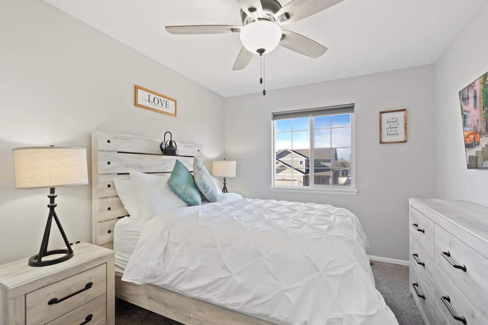 Photo of Bedroom in Evans