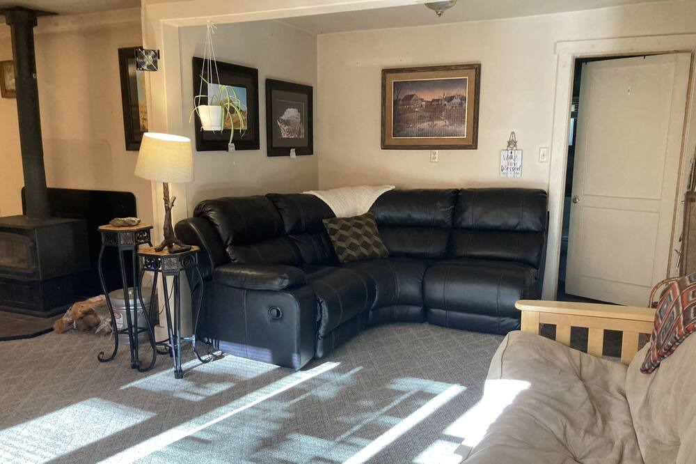 Photo of Livingroom in Weston