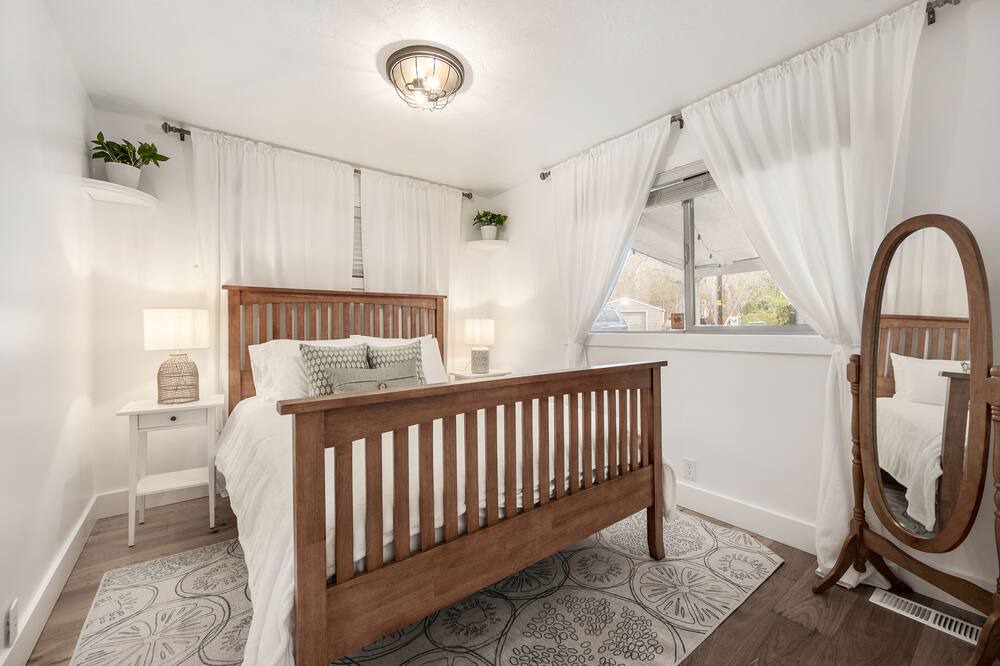 Photo of Bedroom in East Central