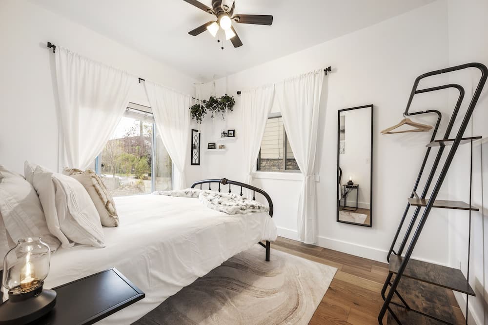 Photo of Bedroom in East Central