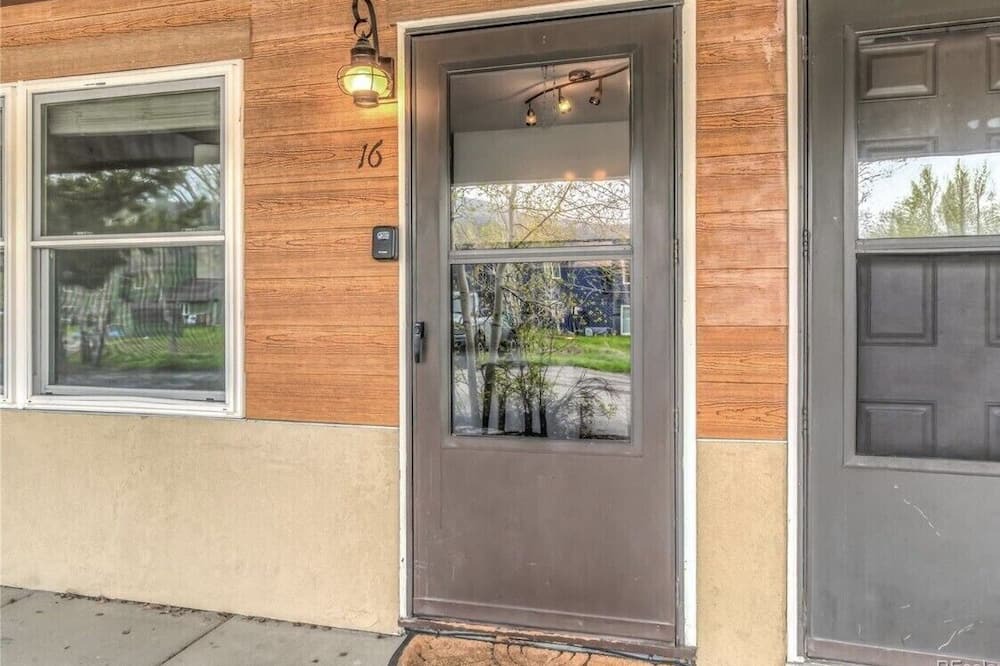 Photo of Outdoor in Summit Cove
