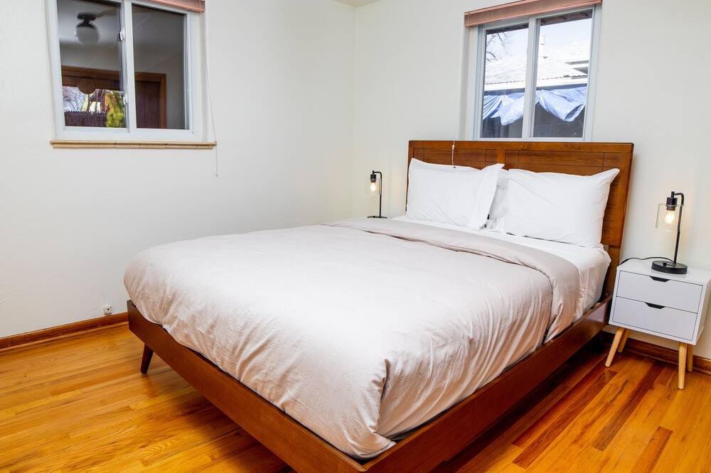 Photo of Bedroom in Lamar Heights Area