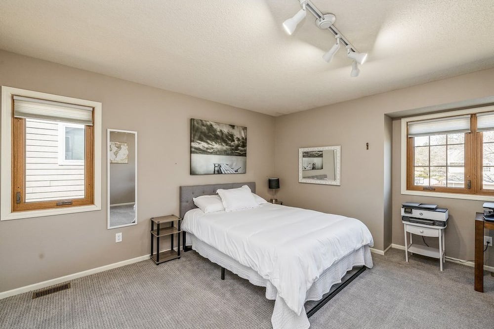 Photo of Bedroom in Urbandale