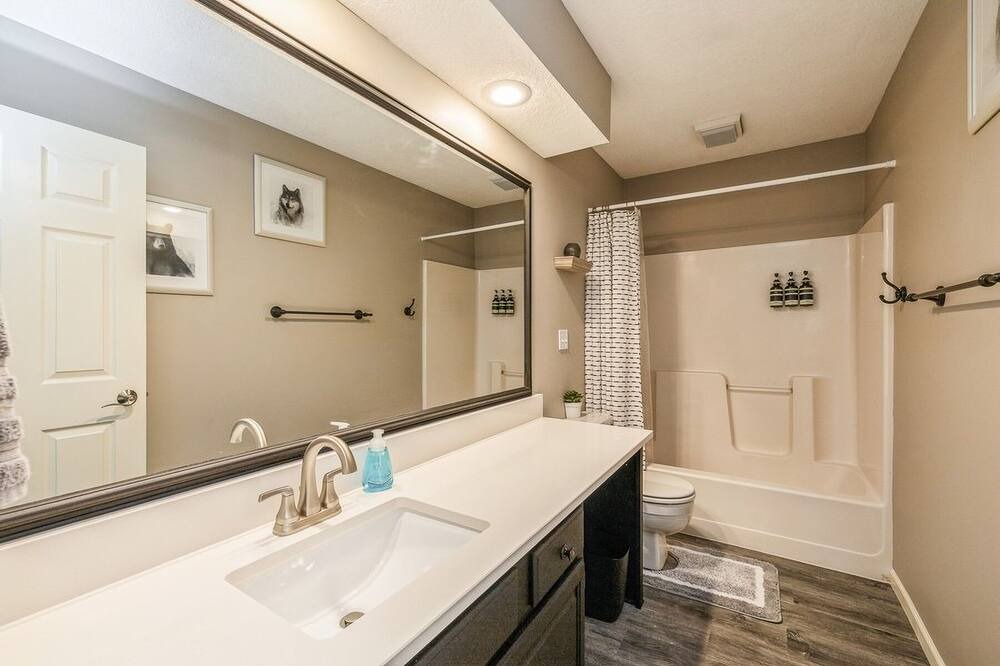 Photo of Bathroom in Urbandale