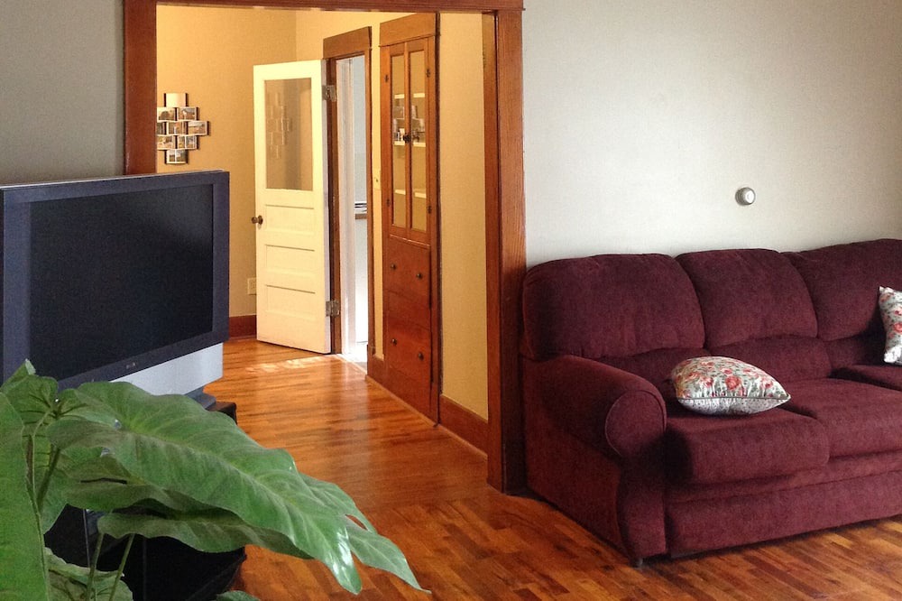 Photo of Bedroom in Alma