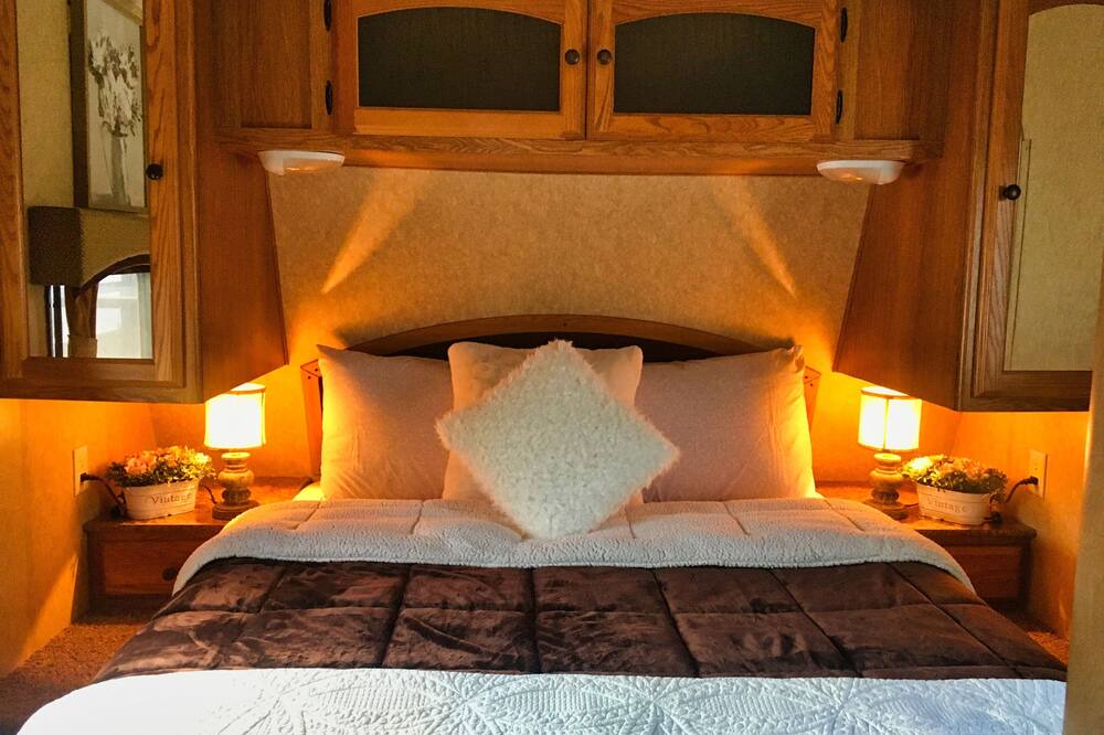 Photo of Bedroom in Lake George