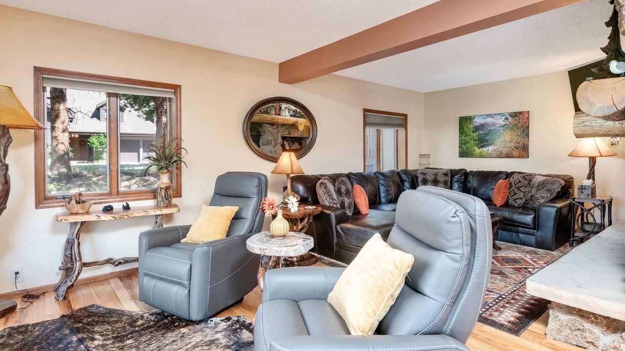 Photo of Bedroom in Windcliff Estates