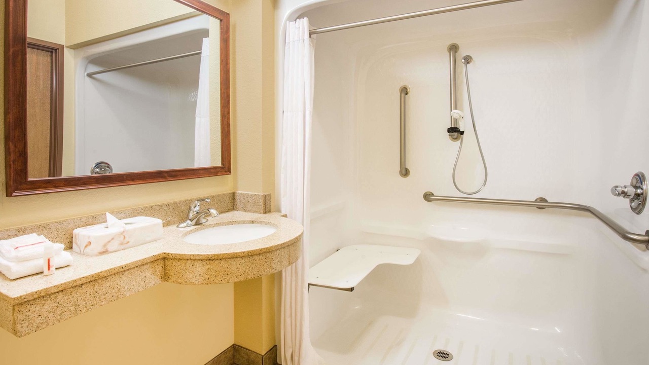 Photo of Bathroom in Ellis