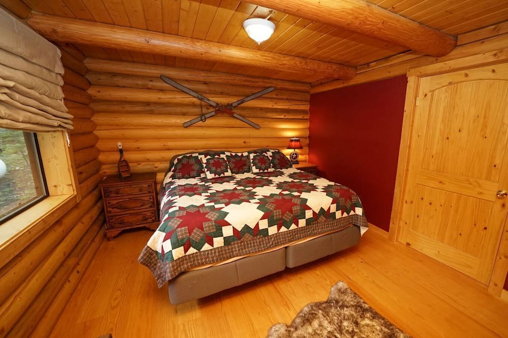 Photo of Bedroom in Valley of the Sun