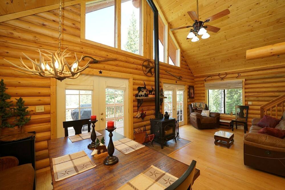 Photo of Livingroom in Valley of the Sun