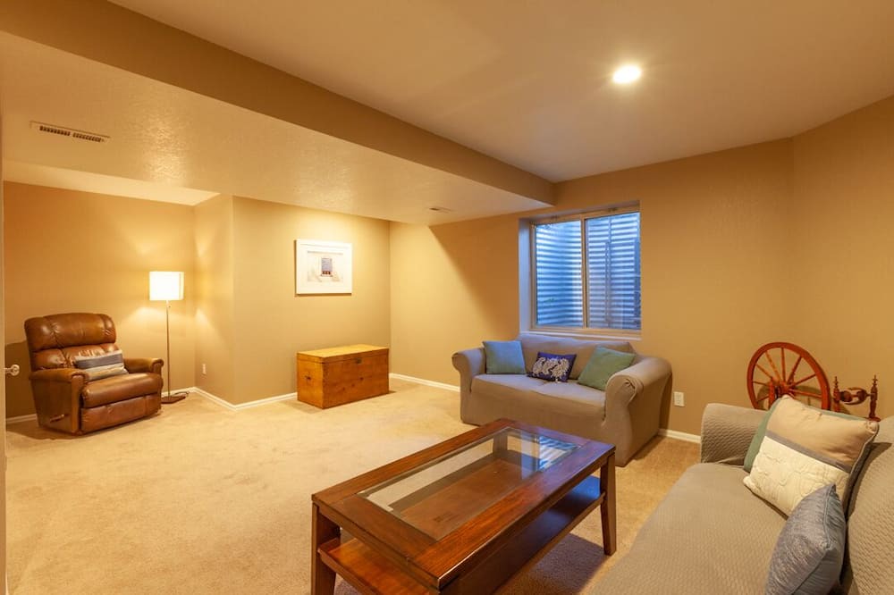 Photo of Livingroom in Fort Collins