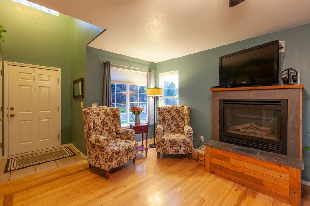 Photo of Livingroom in Fort Collins
