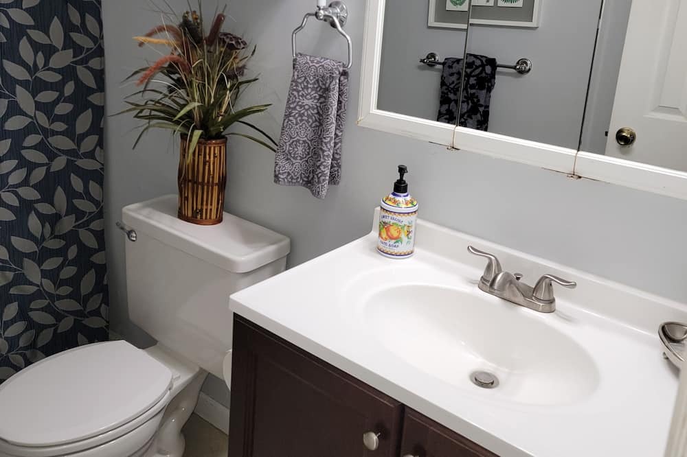 Photo of Bathroom in Eagle