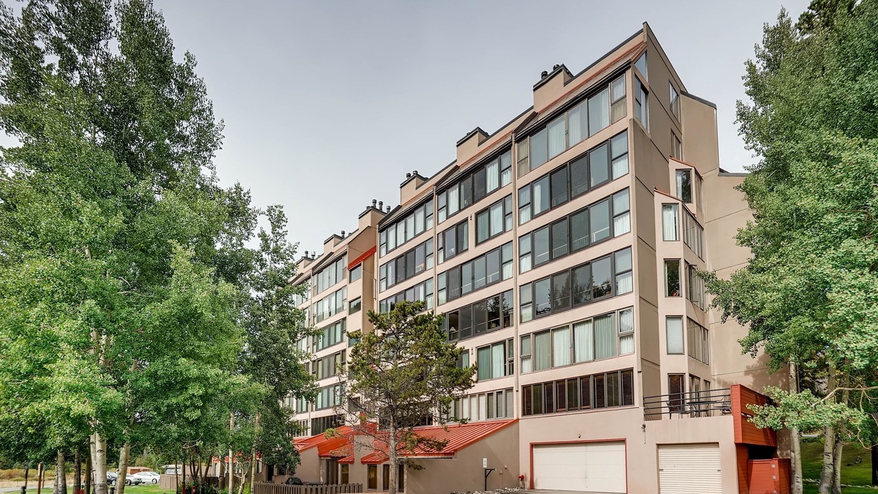Photo of Outdoor in Lakeside Village