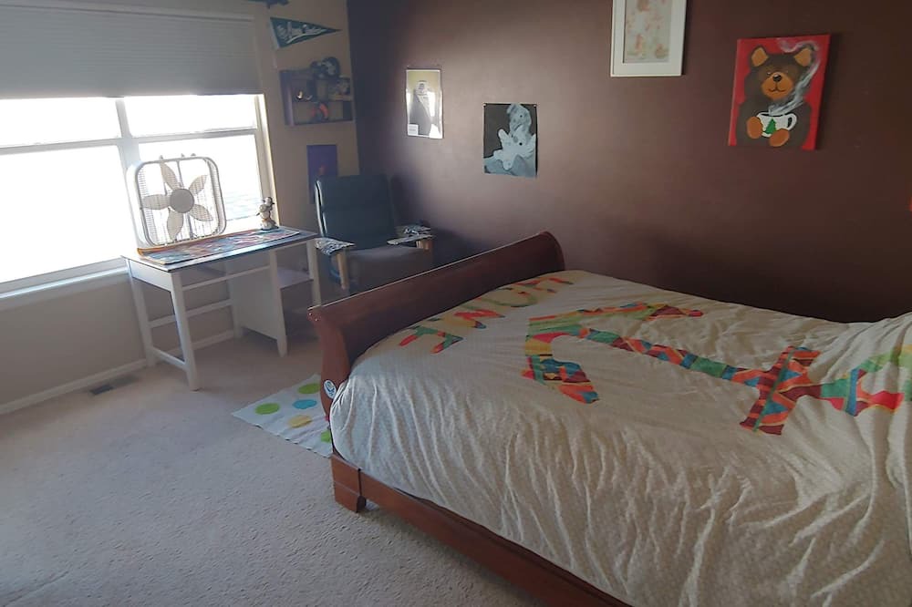 Photo of Bedroom in Erie
