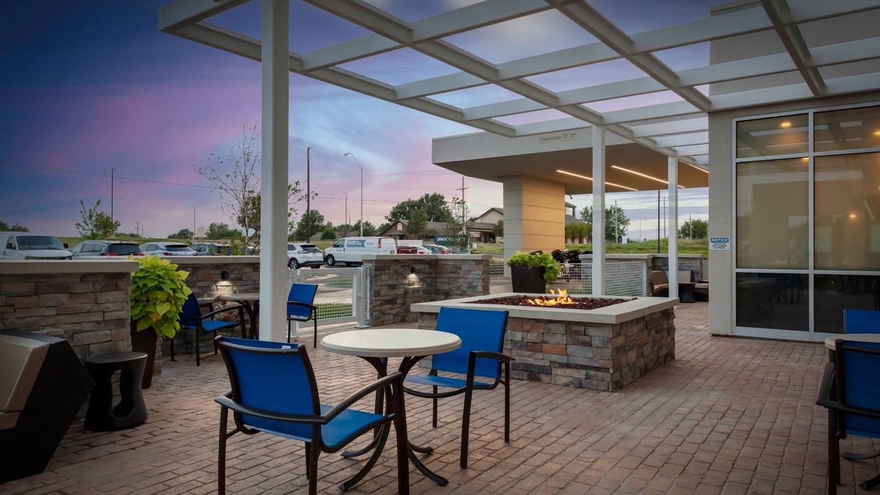 Photo of Outdoor in Parkville
