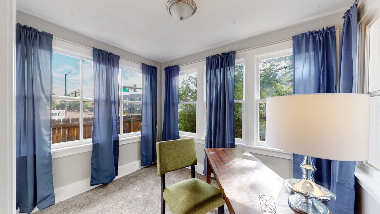Photo of Livingroom in Congress Park