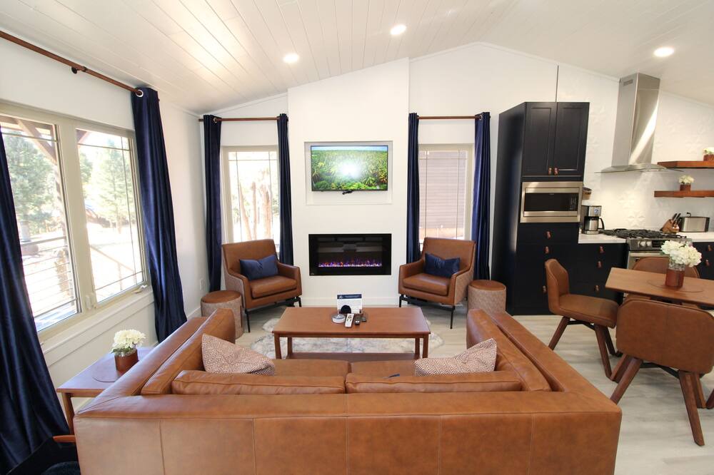 Photo of Livingroom in Angel Fire