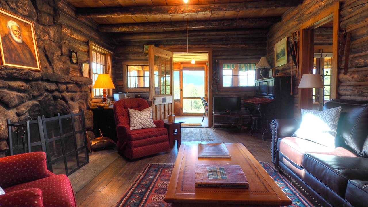 Photo of Livingroom in Estes Park